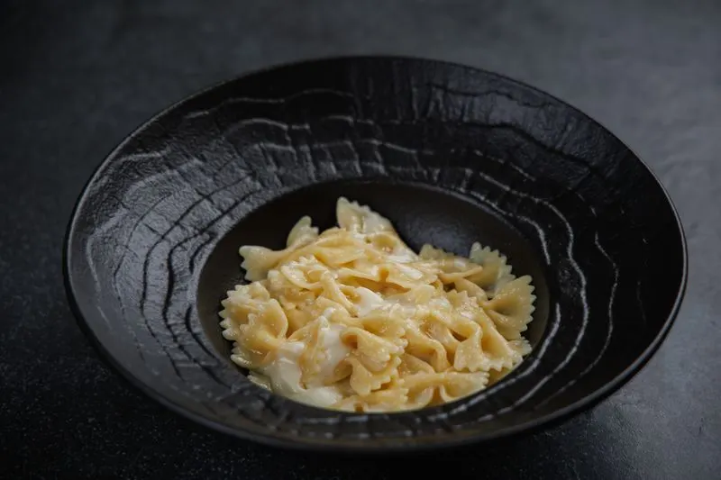 Макароны с сыром моцарелла  и сливочным маслом