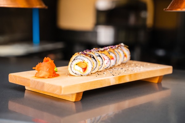 Темпура чиз-ролл с лососем