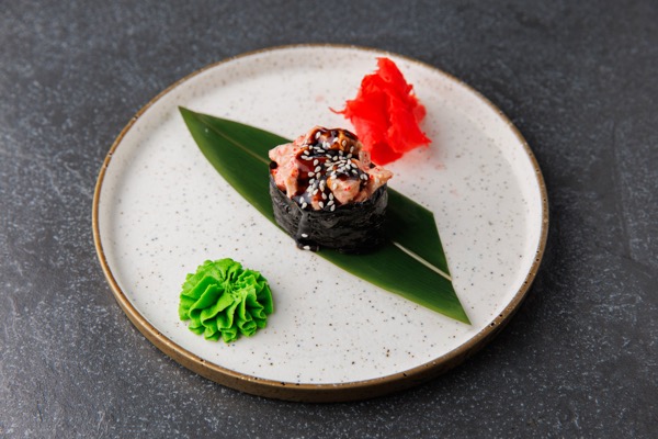 Гункан с угрем