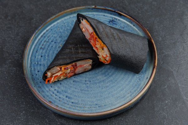 Тортилья ролл с креветками и курицей